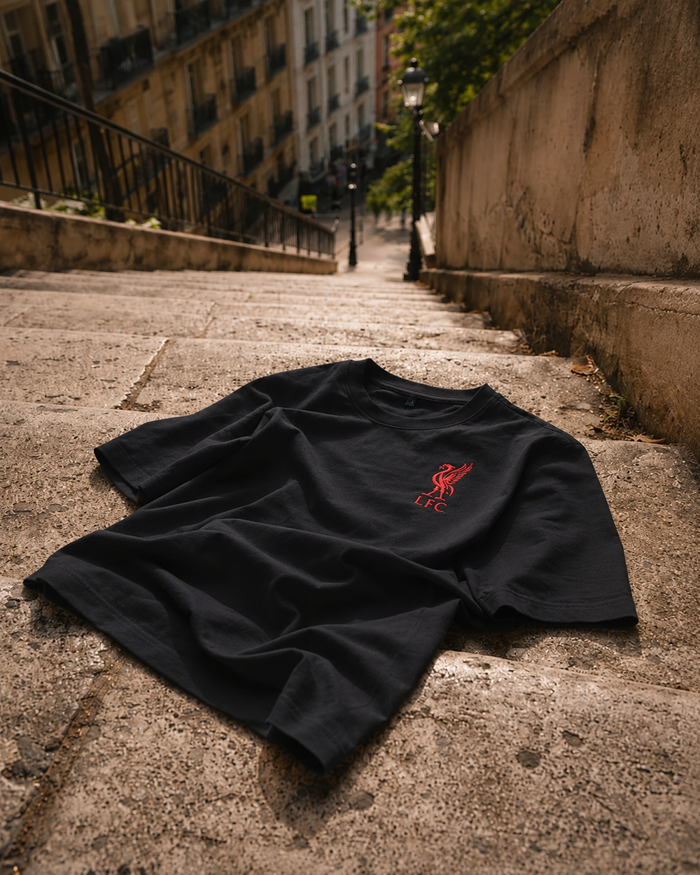 LIVERPOOL FC Black OVERSIZED T-SHIRT