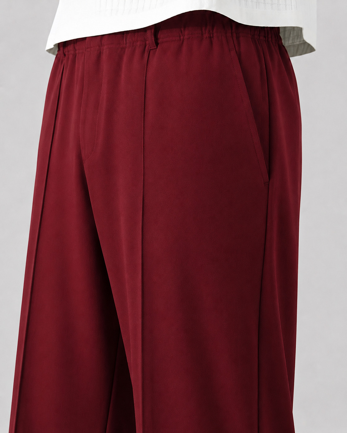 Korean fit Pleated Pant with Drawstring: Mehroon
