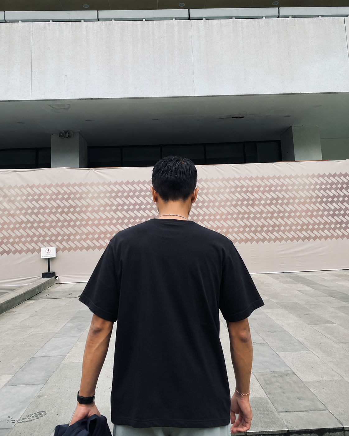 THALA BLACK OVERSIZED T-SHIRT