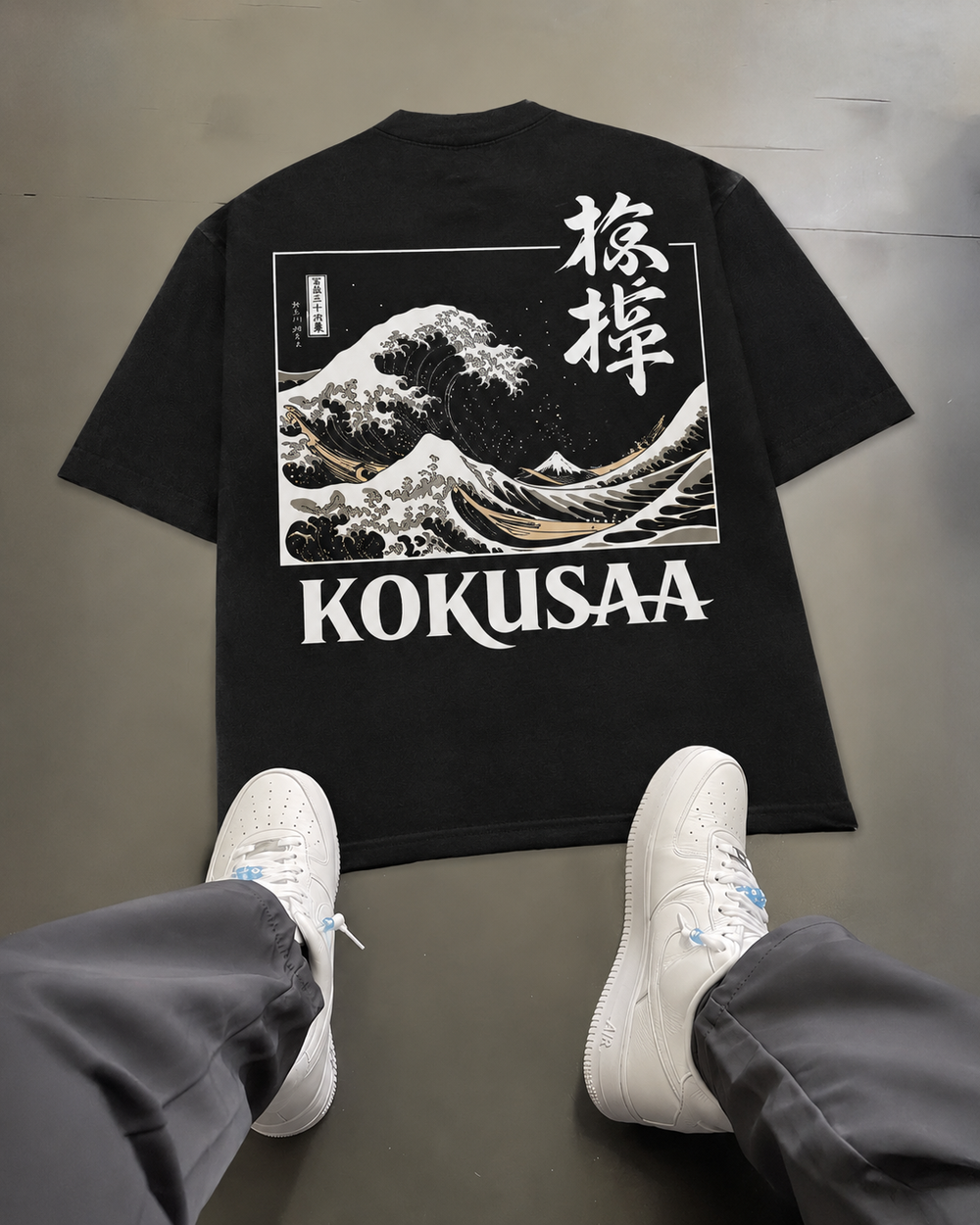 Kokusaa Black Oversized T-shirt