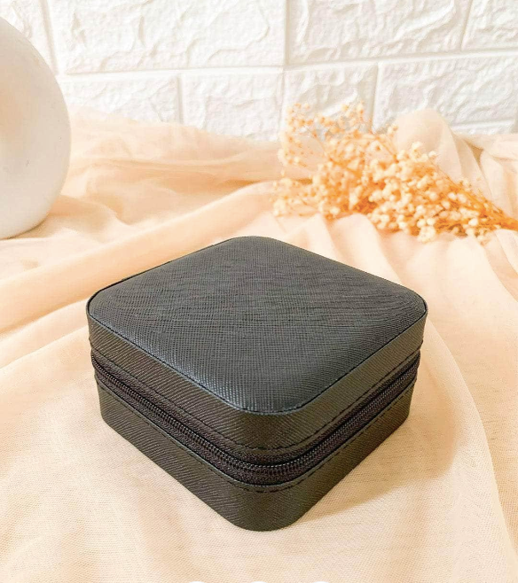 Portable Zipper Jewellery Box Black /Grey
