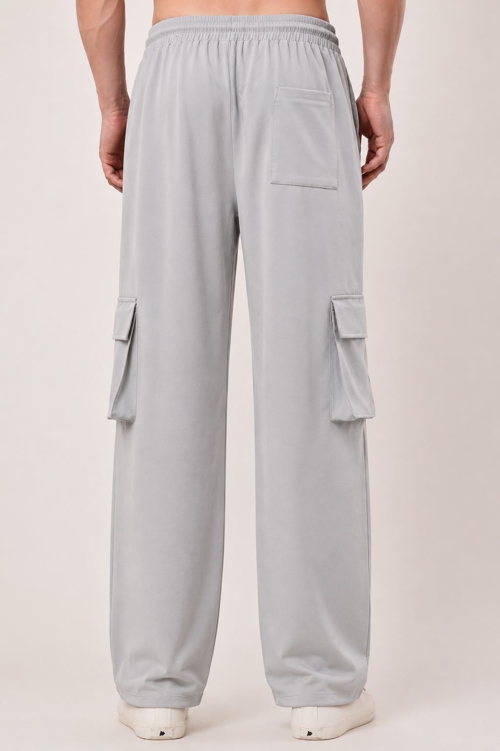 Relaxed Fit Cargo: Grey