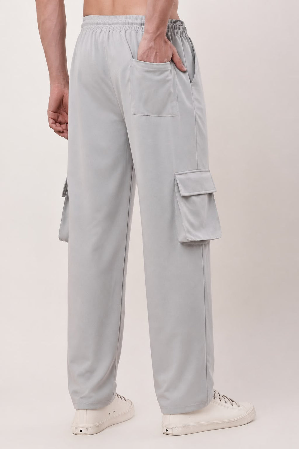 Relaxed Fit Cargo: Grey